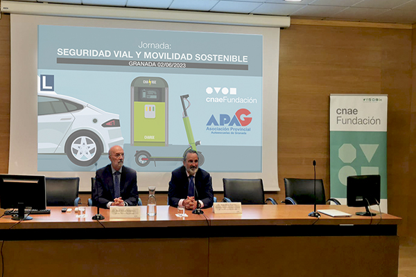 Las autoescuelas no faltaron a la cita con la seguridad vial y la movilidad en Granada